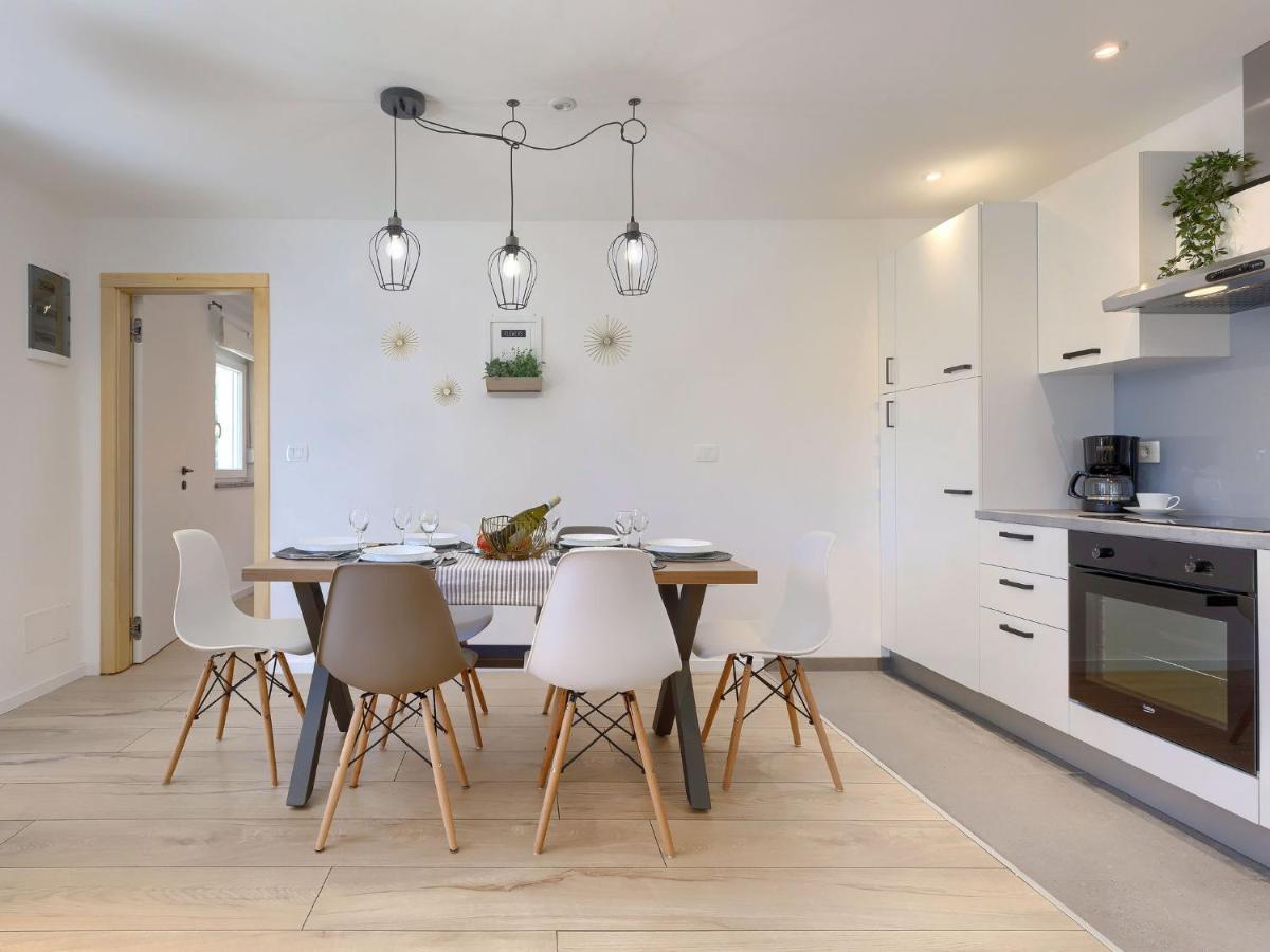 PUY Holiday Home Laura By Interhome מראה חיצוני תמונה