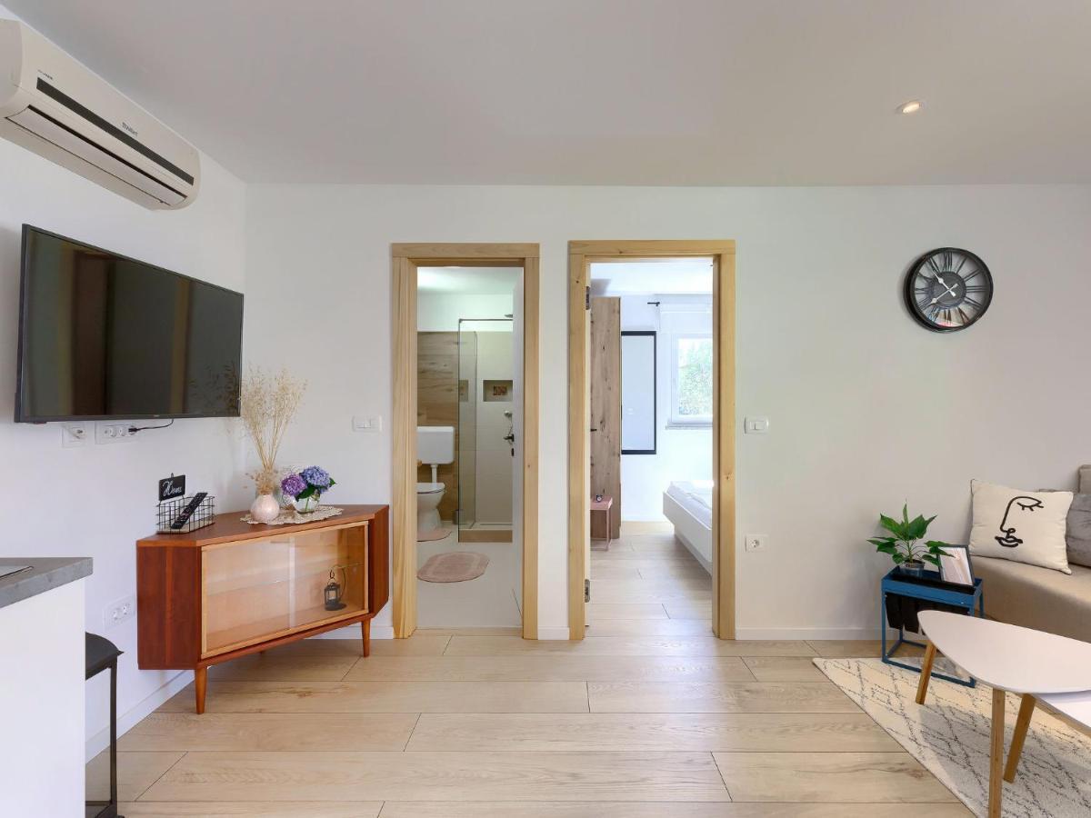 PUY Holiday Home Laura By Interhome מראה חיצוני תמונה